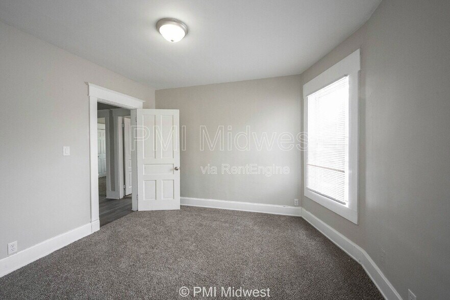 Building Photo - 538 W 29th St