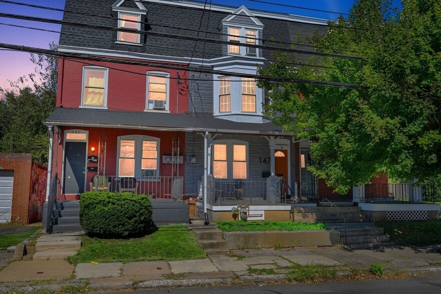 Building Photo - 147 E Liberty St