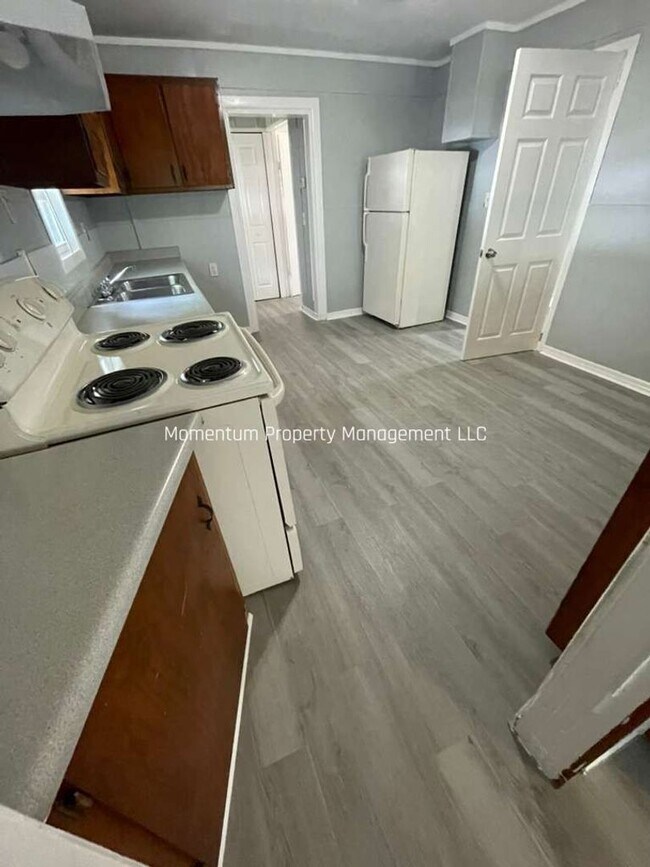 Building Photo - 38944 New Dennison Ln