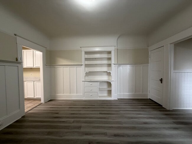 Building Photo - 571 Minna St