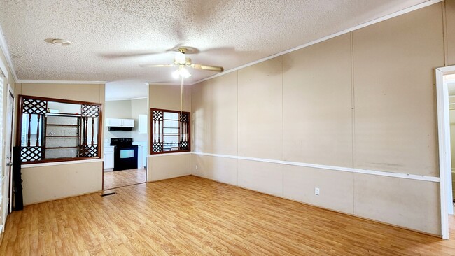 Building Photo - 19610 Alta Vista Dr