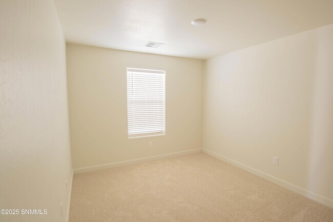 Building Photo - 3614 Paragon St