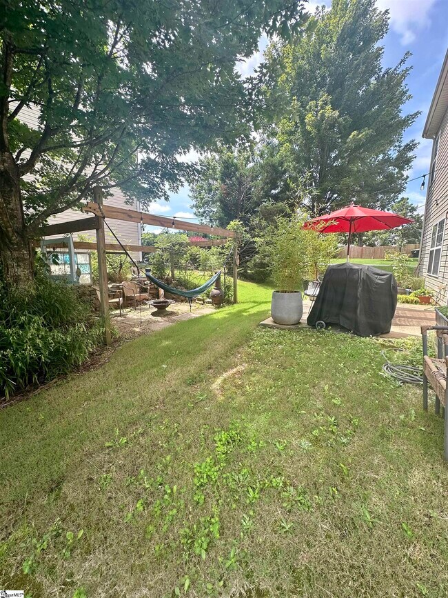 Building Photo - 200 Barbours Lane