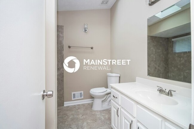 Building Photo - 3 Bedroom Pet-Friendly Home in Lithonia, GA with Main Street Renewal