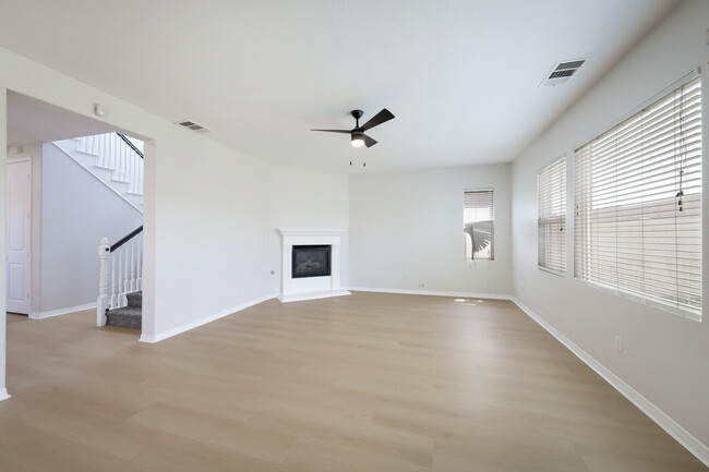 Building Photo - 5702 Segovia Way