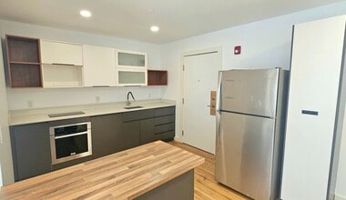 Building Photo - 35 Springside Ave