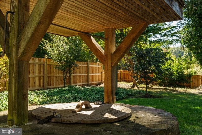 Building Photo - 2943 Windy Bush Rd