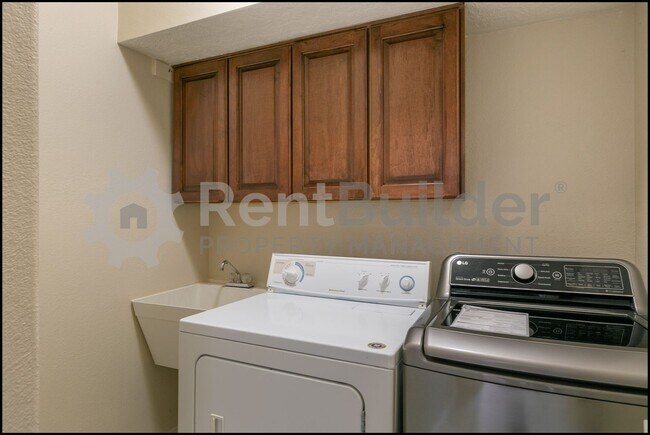 Building Photo - CALL US TODAY AT (505) 808-6467 TO SCHEDUL...