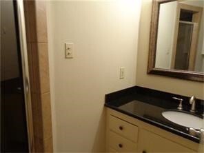 Building Photo - 1442 Circle Dr