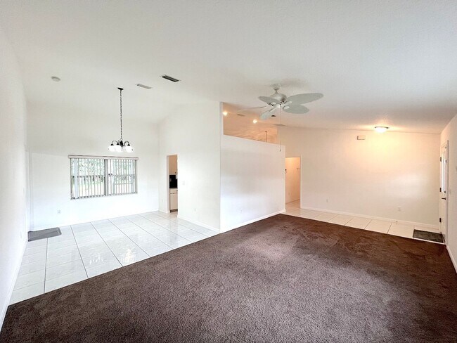 Building Photo - 106 Point of Woods Dr