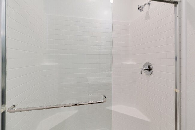 Building Photo - 600 N Carriage Hill Dr