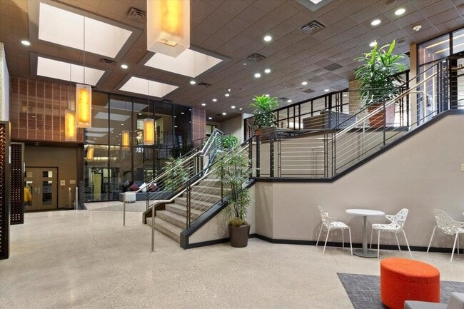 Building Photo - 270 E Highland Ave