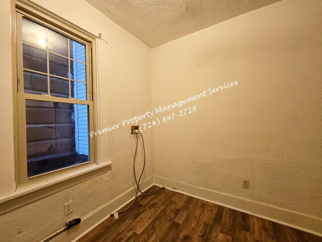 Building Photo - 179 N Elm St