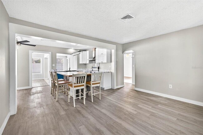 Building Photo - 2229 Casa Vista Dr