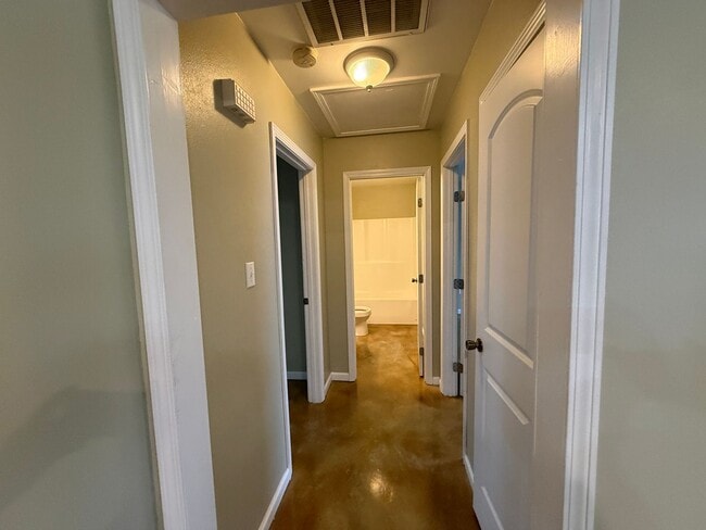 Building Photo - 45129 Durbin Rd