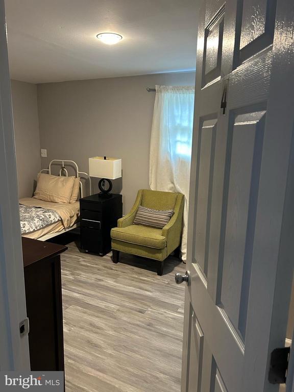 Building Photo - 10710 Tyrone Dr