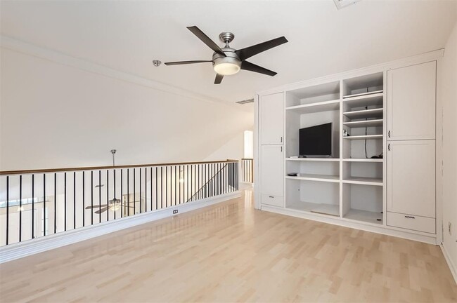Building Photo - 3001 Rainy River Dr