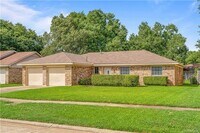 Building Photo - Updated 3 bed/ 2 bath home in South Bossier