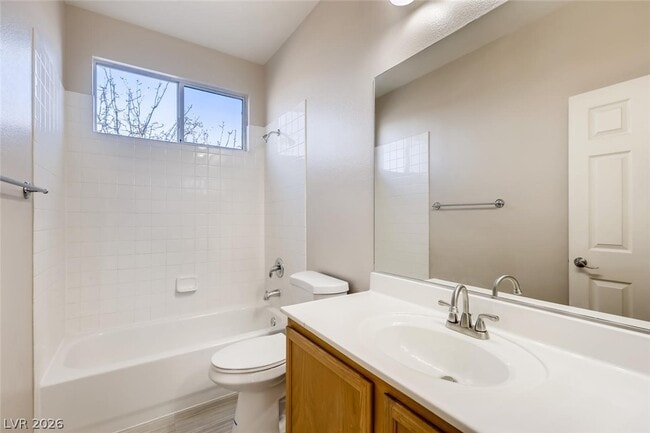 Building Photo - 8318 Hampshire Bay St