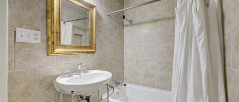 Building Photo - 7519 Schiller-