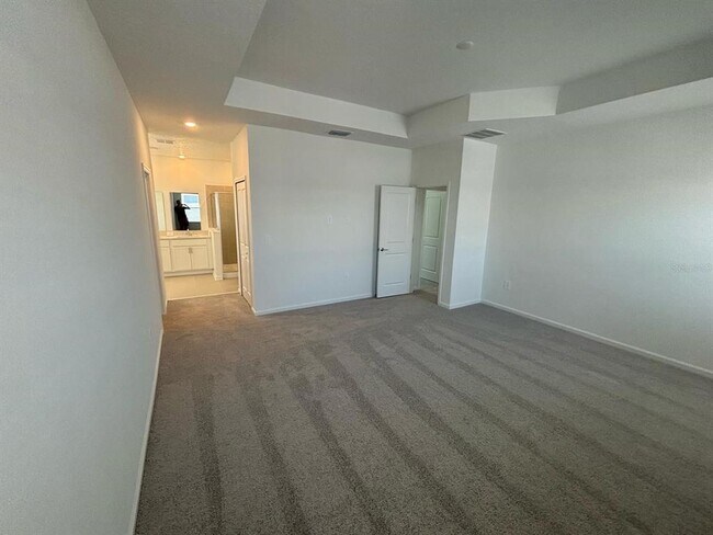 Building Photo - 3025 Namaste Dr