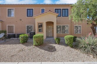 Building Photo - 2 bedroom Townhouse