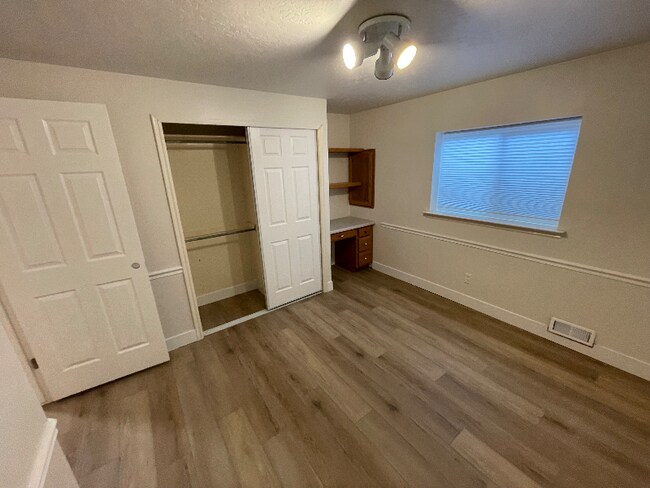 Building Photo - 9891 Heytesbury Ln