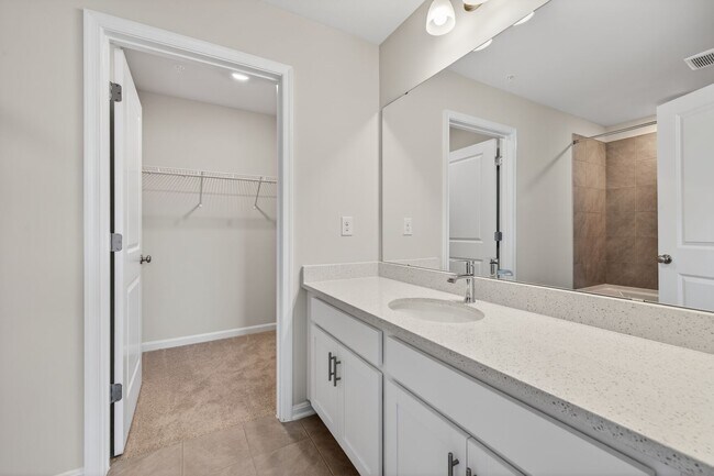 Building Photo - 462 Herringbone Wy