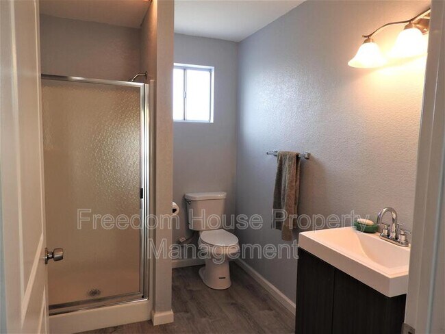 Building Photo - 2770 Rio Rico Dr