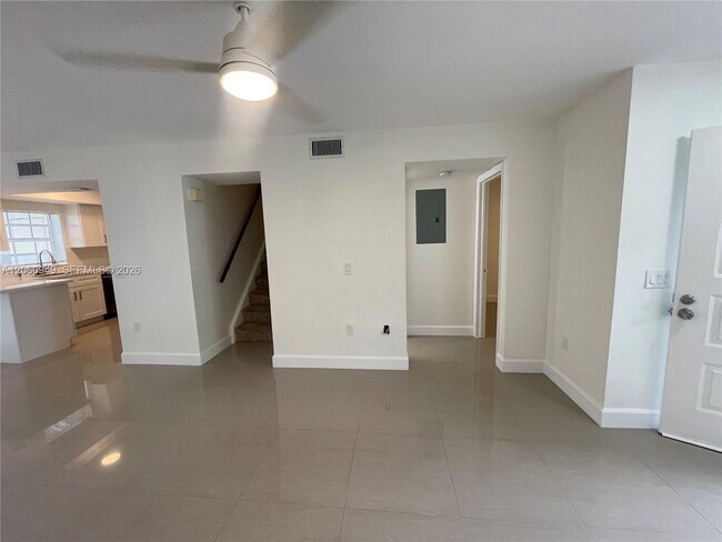 Building Photo - 12370 SW 52nd Pl