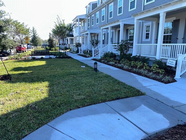 Building Photo - 2432 Celebration Blvd