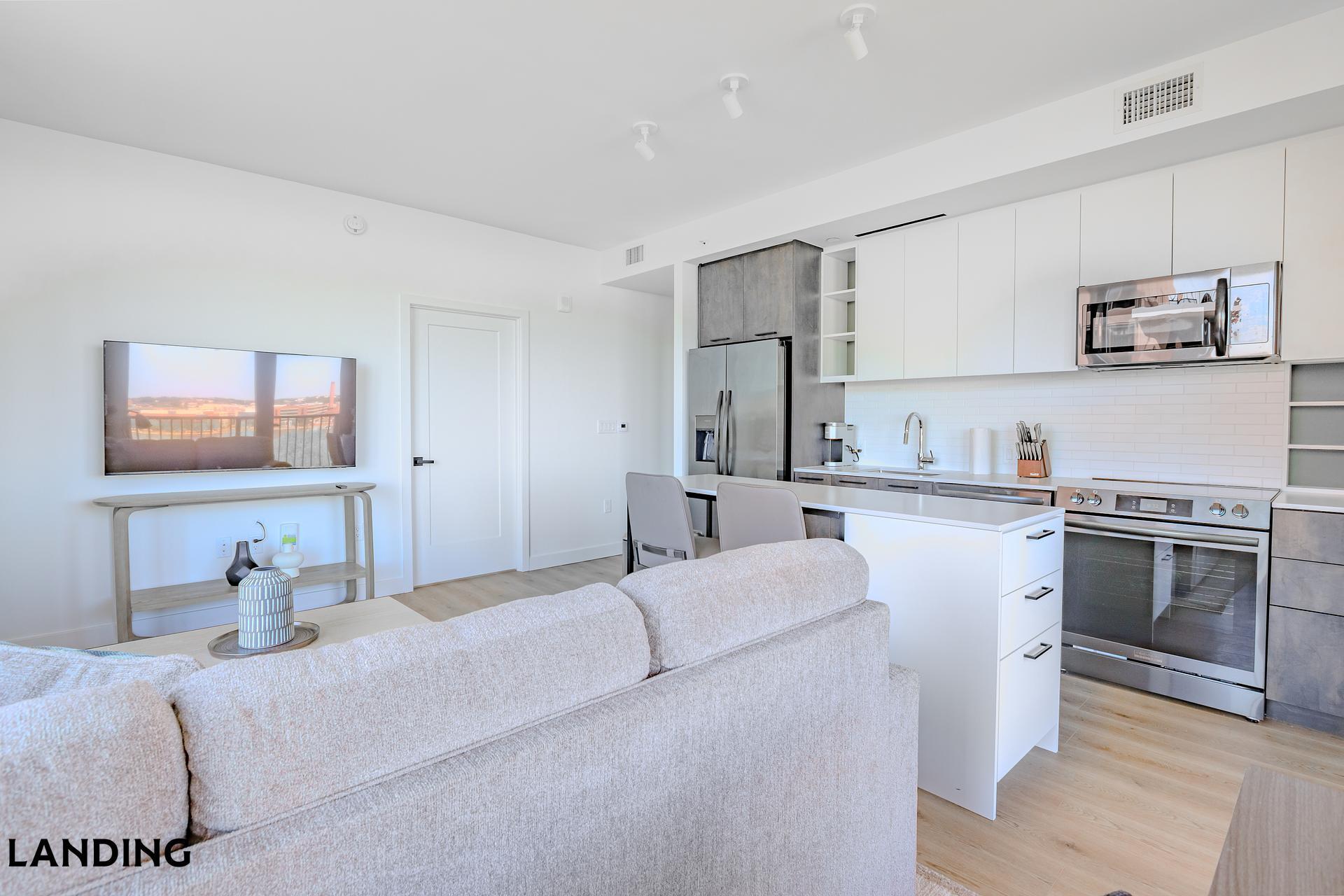 Building Photo - 632 Howard Rd SE