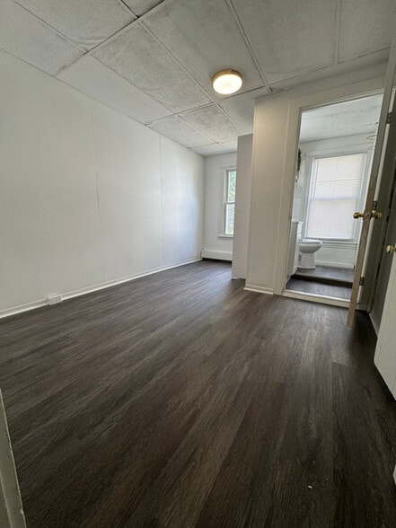 Building Photo - 16 Spaulding St