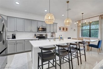 Building Photo - 11295 Red Bluff Ln