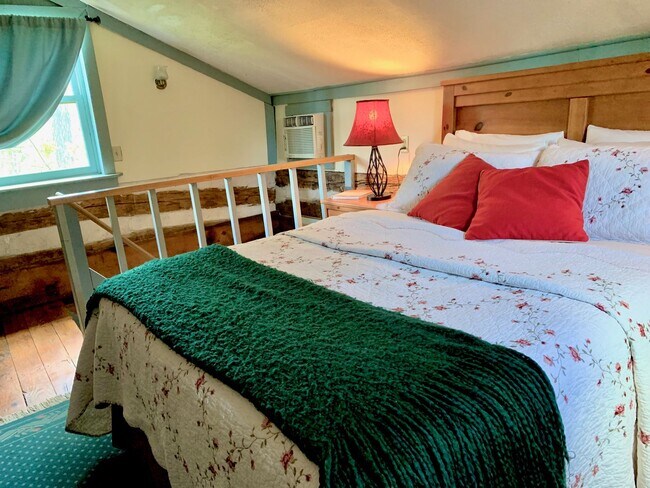 Building Photo - Writer's Retreat is a sweet rustic log cabin with 1 BR, 1 Ba located 4 miles from Lexington.