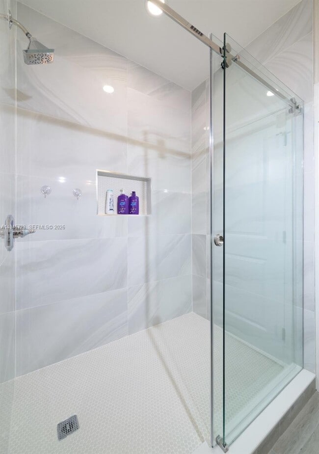 Building Photo - 4024 SW 52nd St