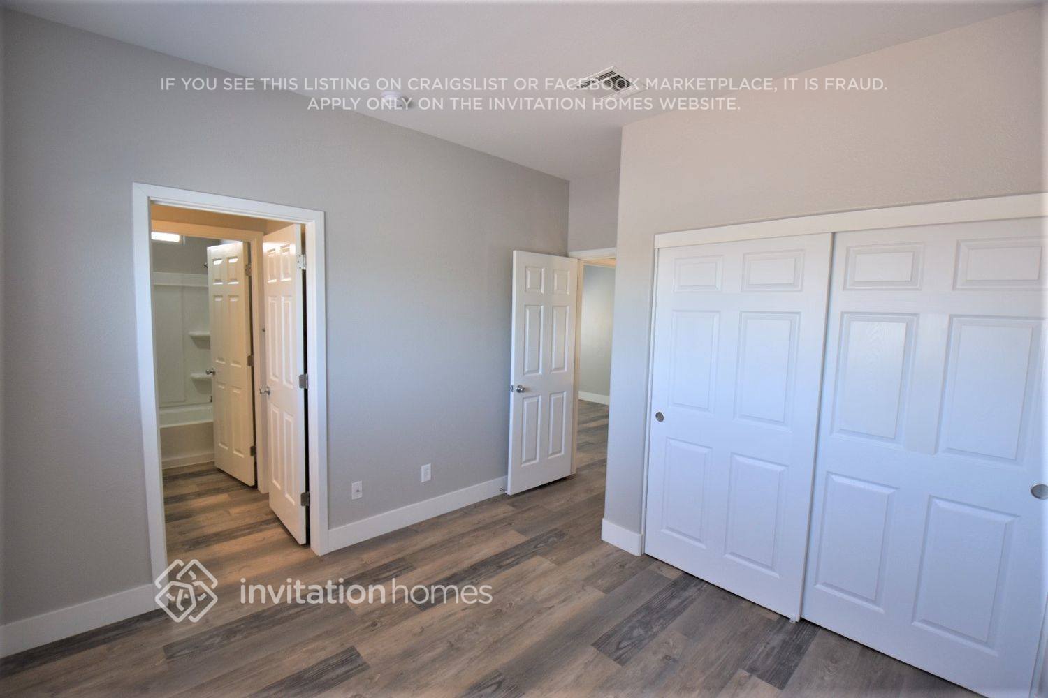 Building Photo - 3933 Country Lights St