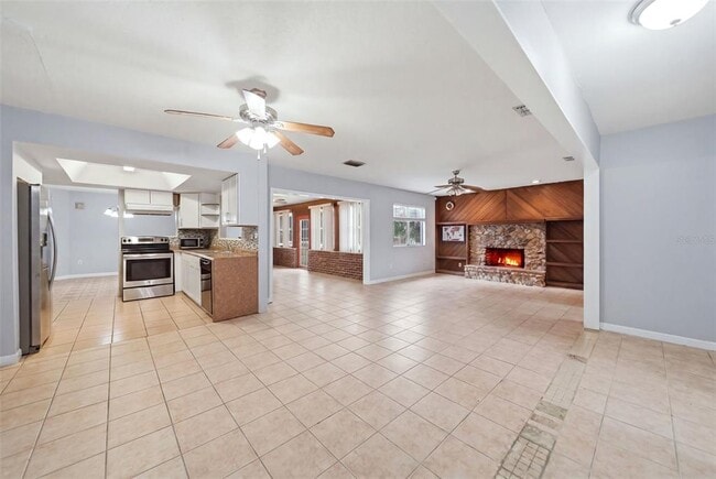 Building Photo - 8334 Crosswicks Dr