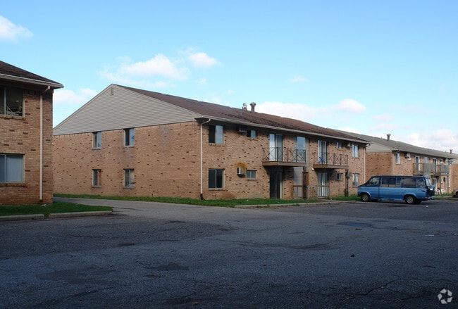 Building Photo - 5821-5831 Richwood St