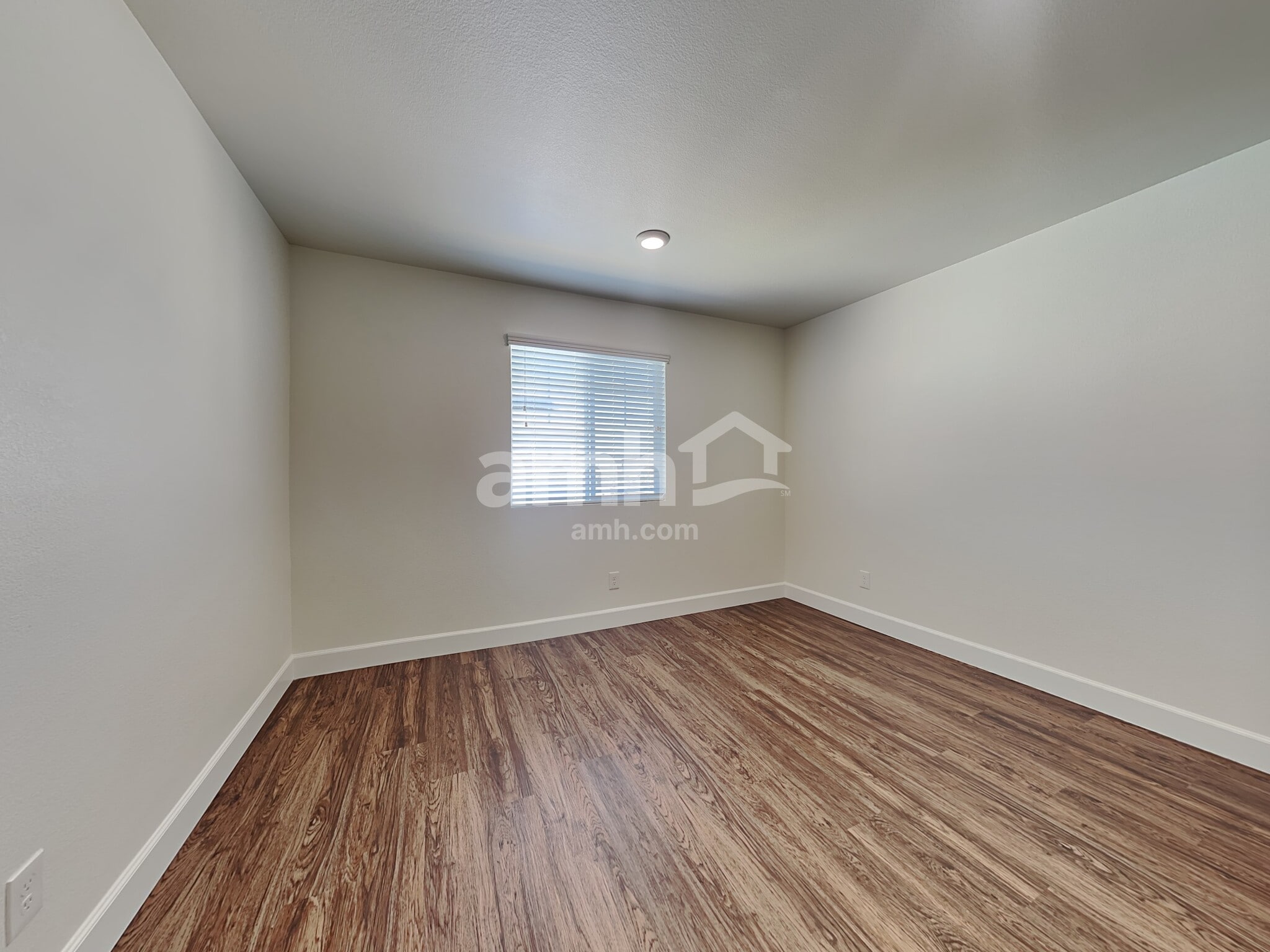 Building Photo - 1714 Macchia Ave