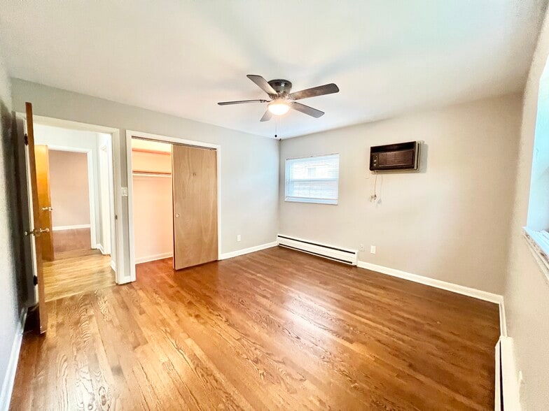 Bedroom #2 - 2385 Van Leunen Dr