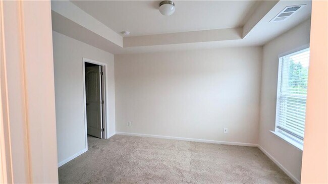 Building Photo - 549 Ruths Dr
