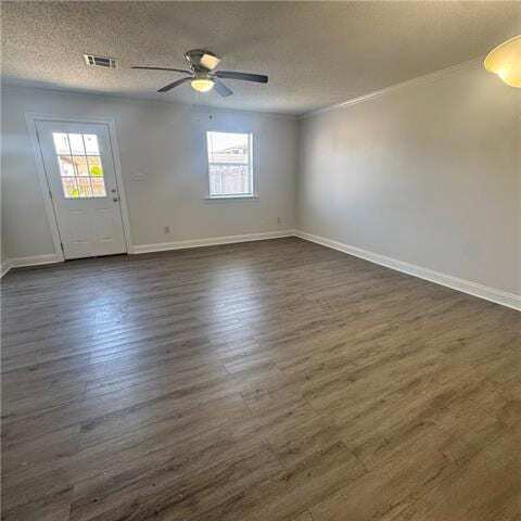 Building Photo - 1600 Newport Pl