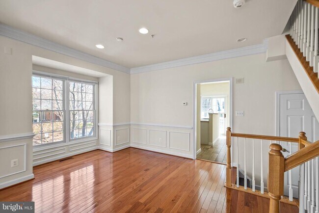 Building Photo - 8831 Ashgrove House Ln