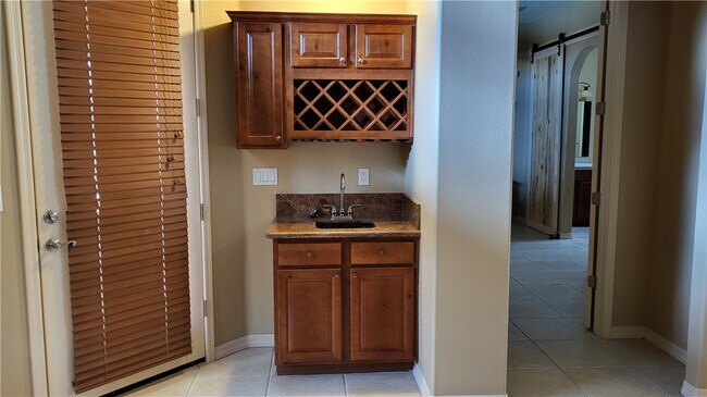 Building Photo - 6301 Vista Laguna Dr