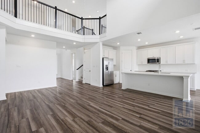 Building Photo - 12713 Brave Tenderfoot Trl