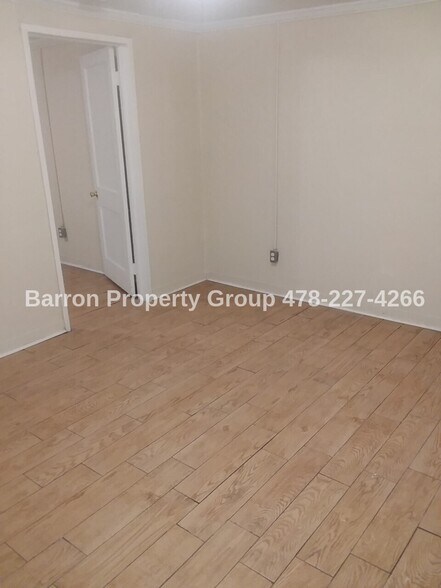 Building Photo - 1328 Radio Dr