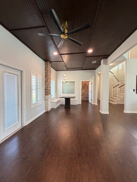 Building Photo - 2504 Red Raider Ave