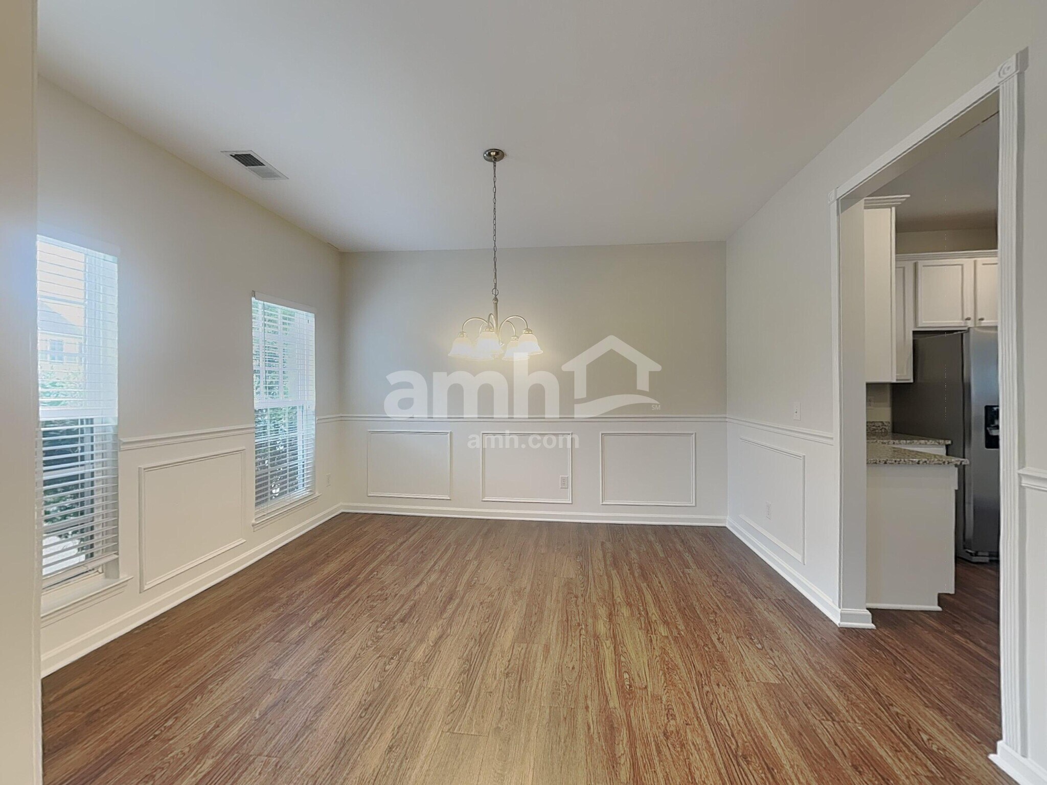 Building Photo - 1019 Canopy Dr