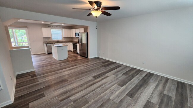 Building Photo - Simpsonville - Baldwin Ridge - Convenientl...